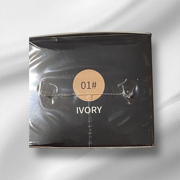 Mushroom head Moisture Air Cushion CC Cream 01 Ivory smooth & Silky EXP 01/05/27 - Picture 2 of 3